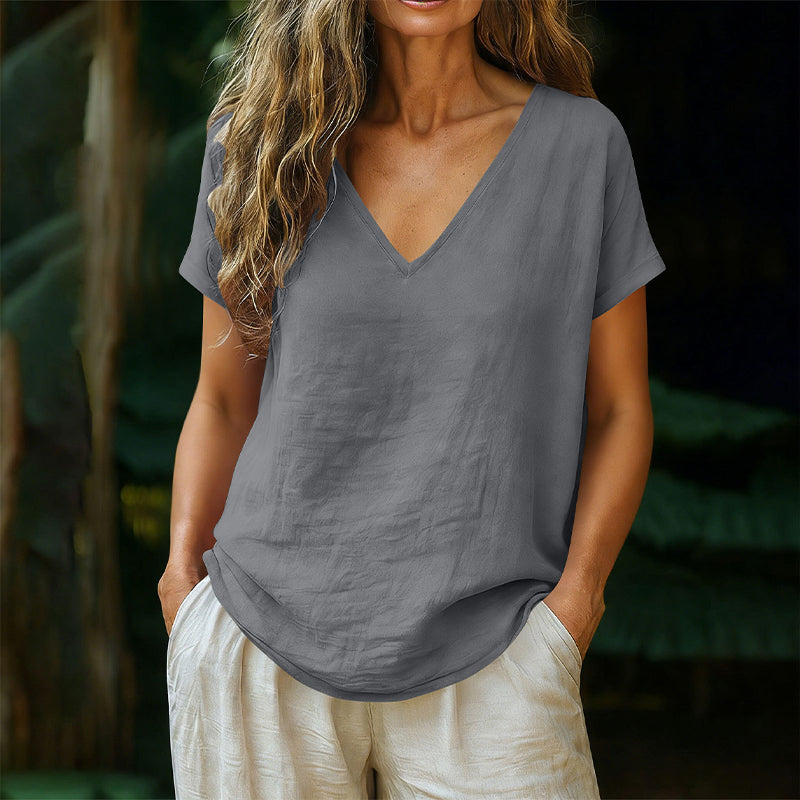 👕☀️🌿 BEGRÄNSAT ERBJUDANDE – 50% RABATT! Dam T-shirt med V-hals för sommar – Mjuk bomullsblandning, luftig och lätt – Perfekt för avslappnade dagar, ärenden och lugna helgmorgnar 🌸😌