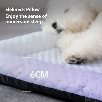 🐶🧊 50 % RABATT! Sluta se ditt flämtande husdjur ligga på det heta golvet! Det här är ingen vanlig matta, utan en personlig luftkonditionering för pälsen. Sidenet absorberar värmen och förblir iskallt i timmar!