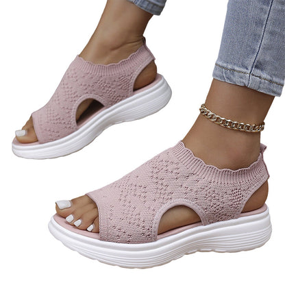 👡🌬️ Bekväma plattformssandaler i stickat med halkskydd