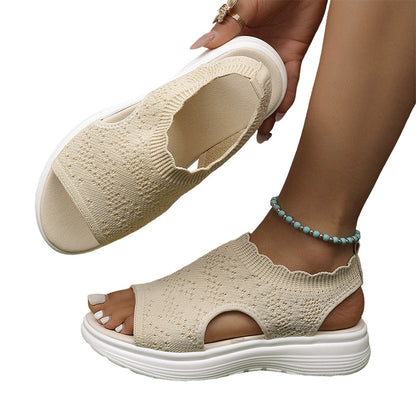 👡🌬️ Bekväma plattformssandaler i stickat med halkskydd