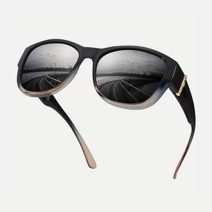 👓✨ Solglasögon med stor båge för damer – skyddar effektivt mot UV-strålning och bländning ✅ Kan bäras över vanliga glasögon ☀️ Snyggt solskydd som ger maximal komfort i solen ✨
