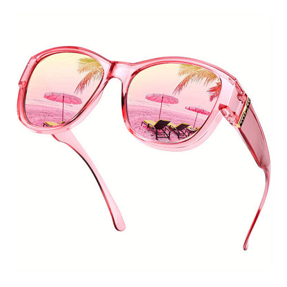 👓✨ Solglasögon med stor båge för damer – skyddar effektivt mot UV-strålning och bländning ✅ Kan bäras över vanliga glasögon ☀️ Snyggt solskydd som ger maximal komfort i solen ✨