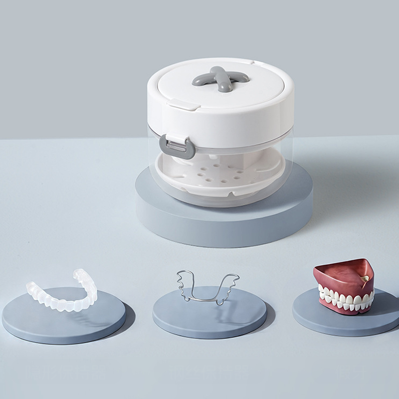 🧼🦷 Litet förvaringsetui för tandställning – med ventilation & lock – perfekt för resan 🎒