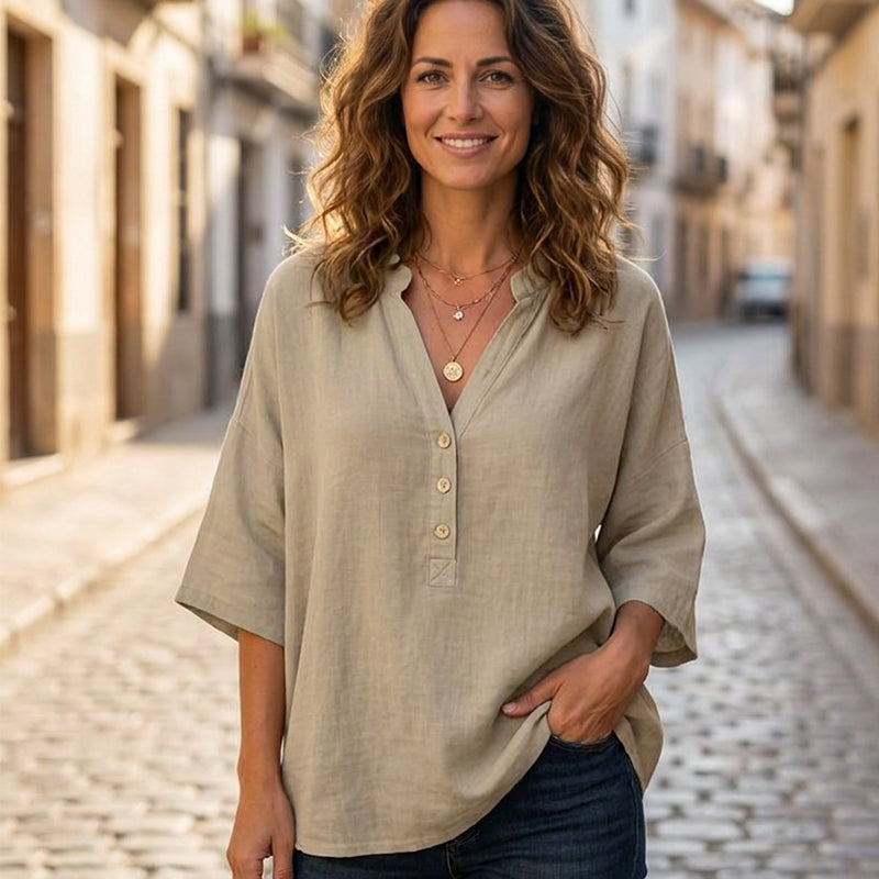 💥 50% RABATT 👚 Modern sommarblus ✨ Lätt tyg, bekväm passform & en stil som aldrig går ur tiden 🌿