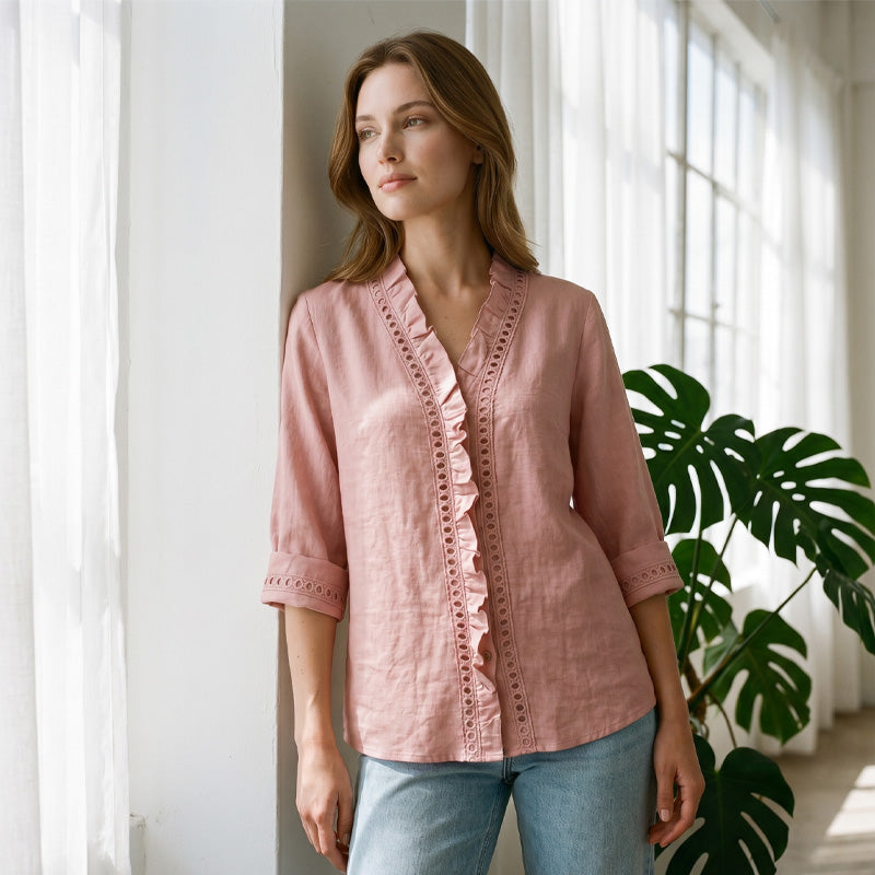 👚🌸 Avslappnad V-ringad spetsblus med knappar