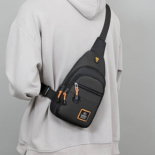 🎒✨ Vattentät crossbody-väska med flera fickor – smart förvaring, justerbar rem, hörlursuttag 🌧️