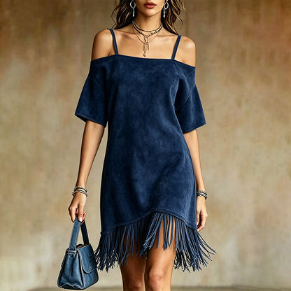 👗🌸 Romantisk off-shoulder-klänning med flödande fransar