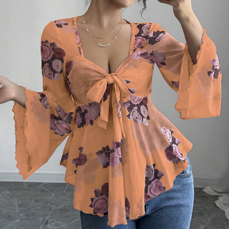 Blus för damer med blommönster, fyrkantig halsringning och knytning framtill